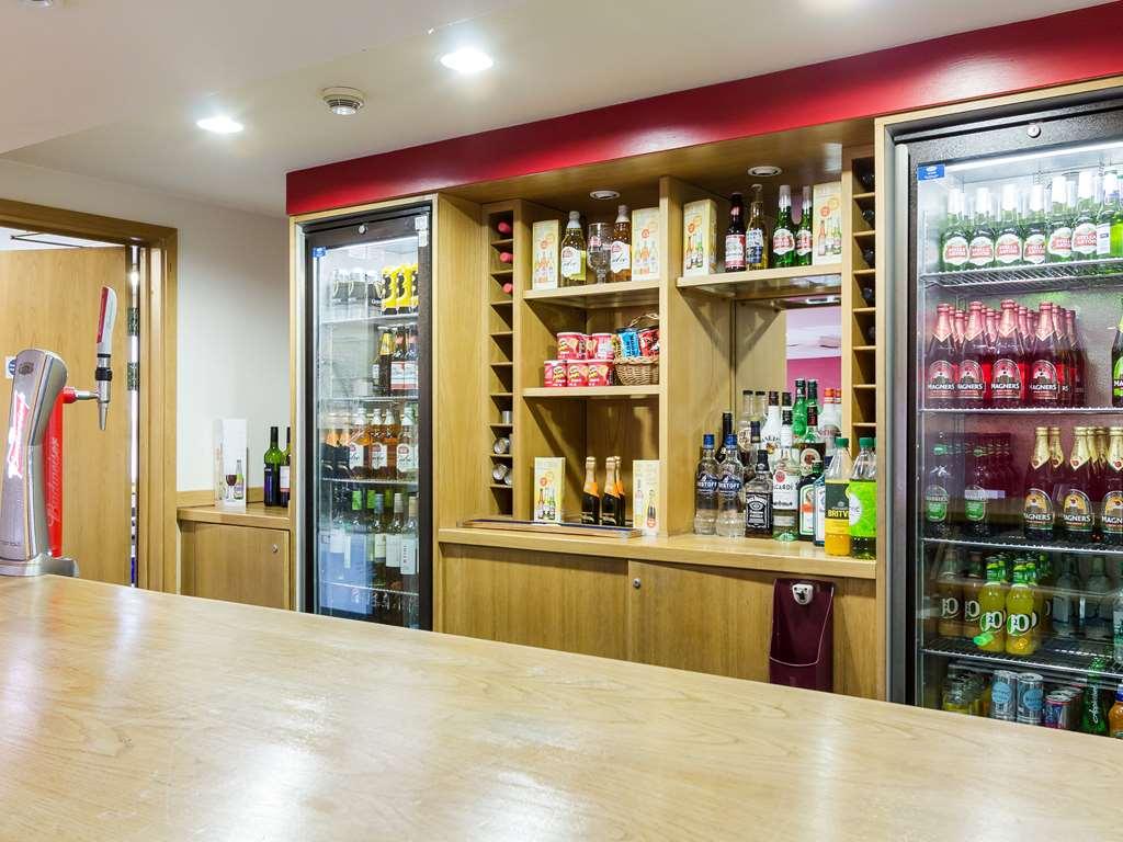Travelodge Camberley Ristorante foto
