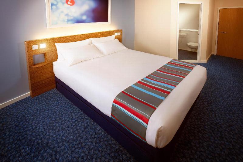 Travelodge Camberley Esterno foto