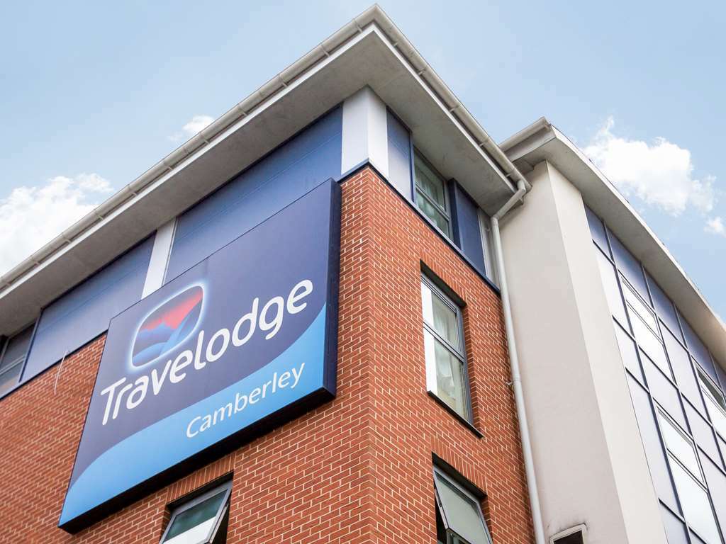 Travelodge Camberley Esterno foto